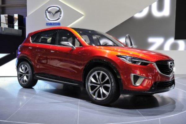 Mazda îşi schimbă designerul-şef